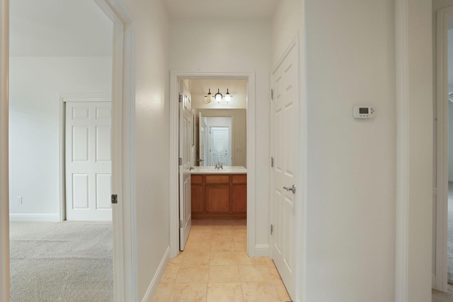 1709 Fox Trot Way, Manteca, CA 95336