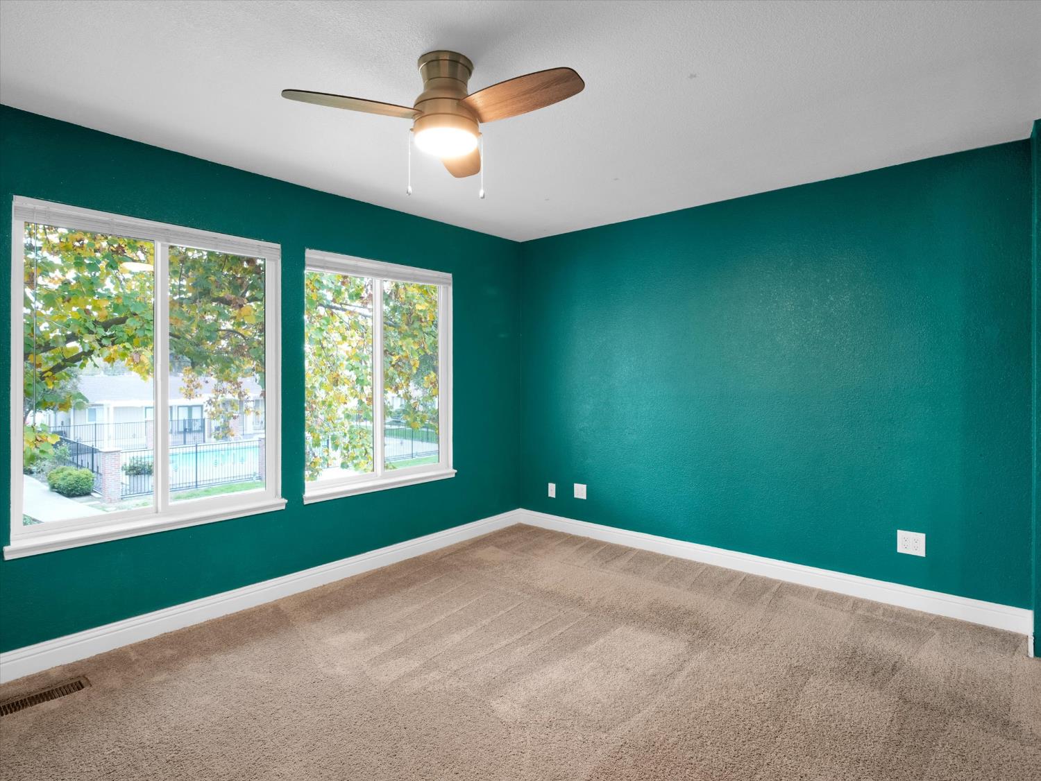 1177 Norwegian Ave #8, Modesto, CA 95350