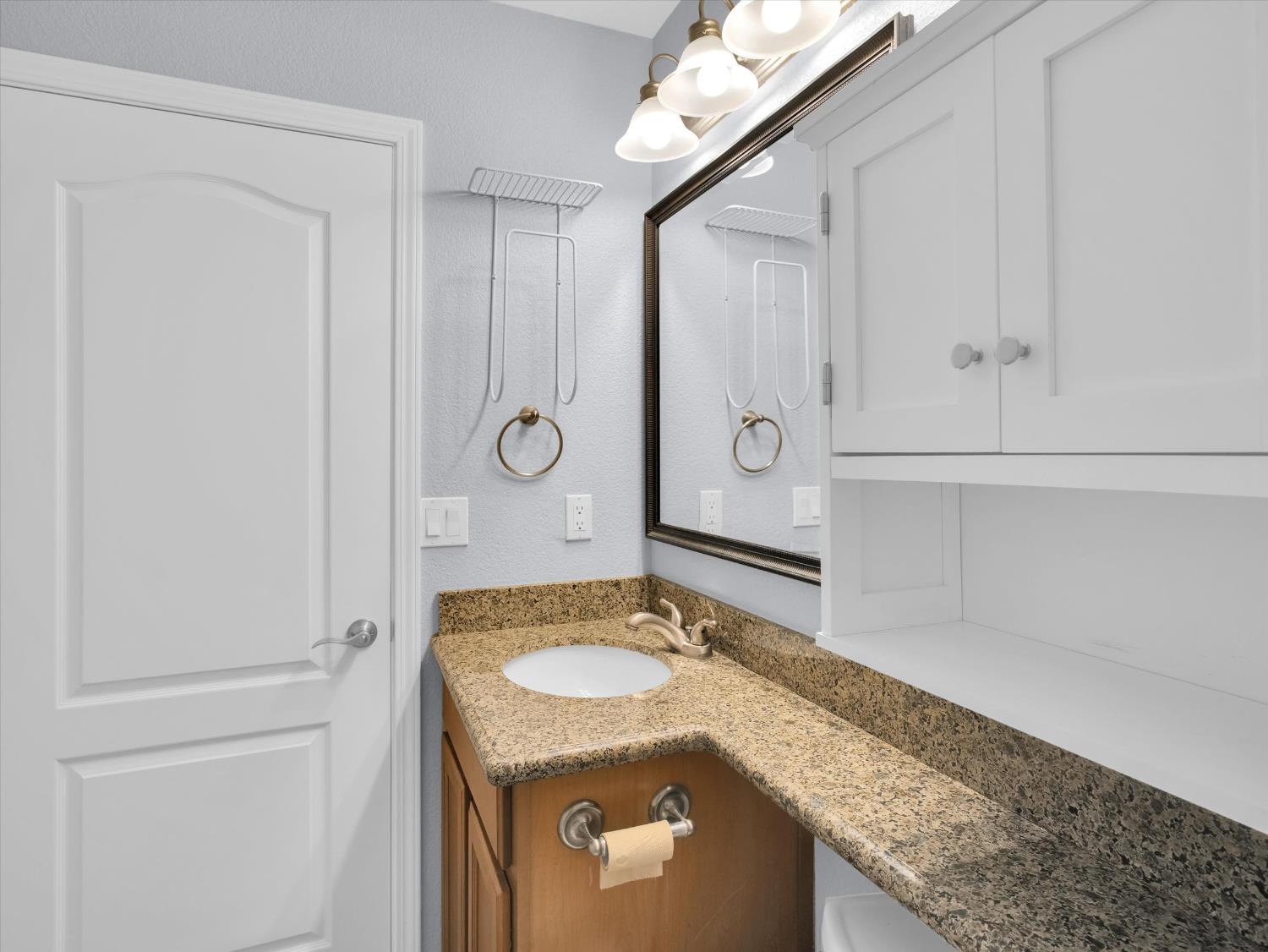 1177 Norwegian Ave #8, Modesto, CA 95350