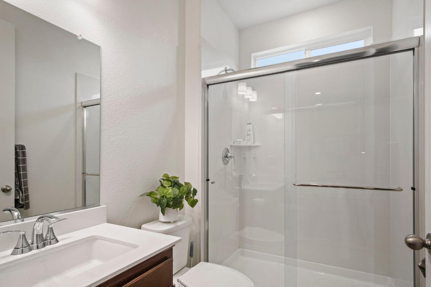 471 Villa Ticino Dr, Manteca, CA 95337