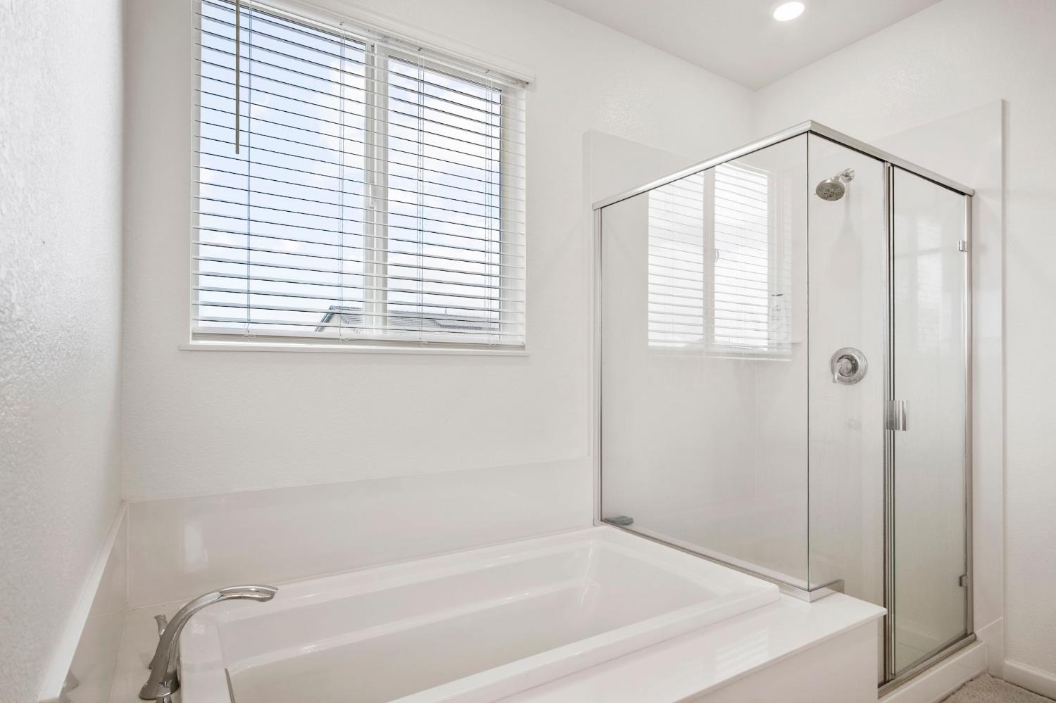 471 Villa Ticino Dr, Manteca, CA 95337