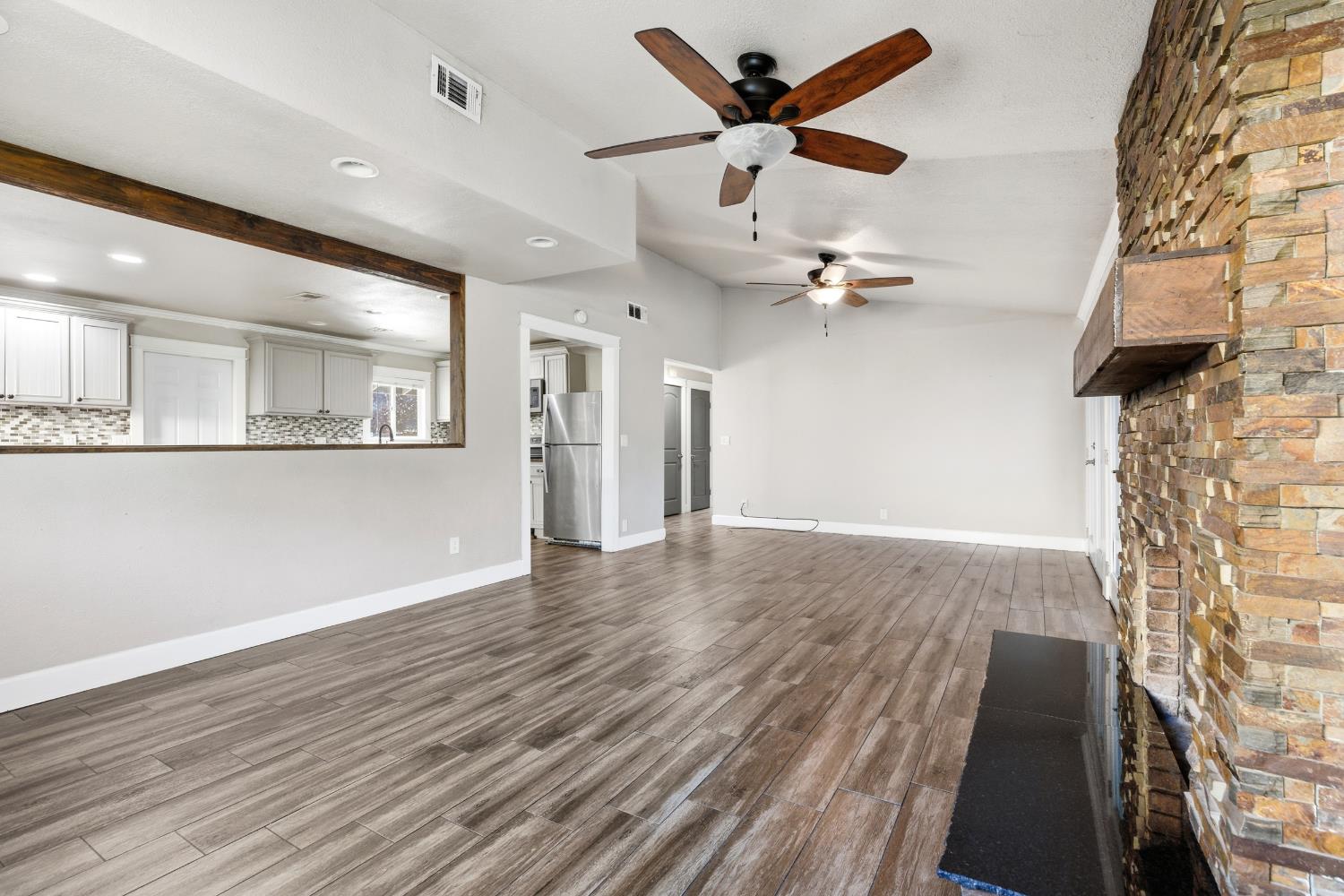 2805 Keller St, Modesto, CA 95355