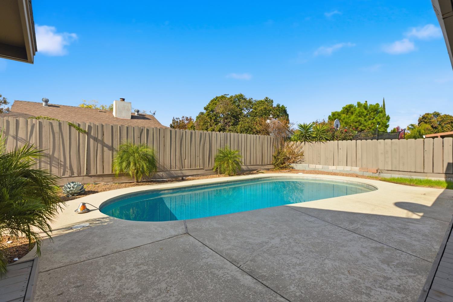 2805 Keller St, Modesto, CA 95355