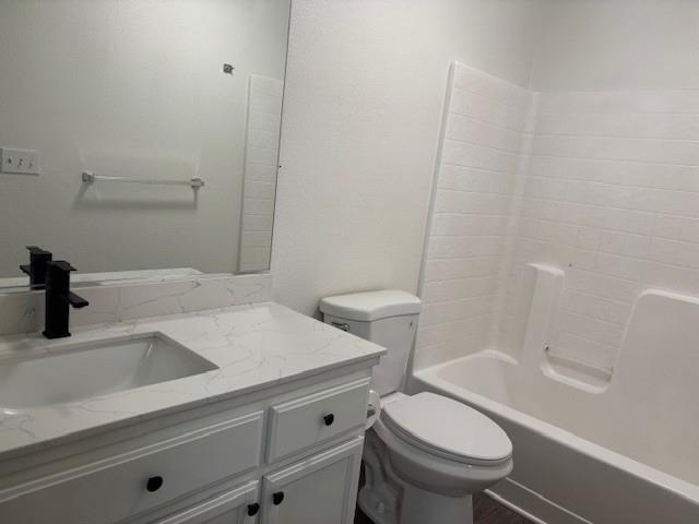 2227 Laguna Way, Los Banos, CA 93635