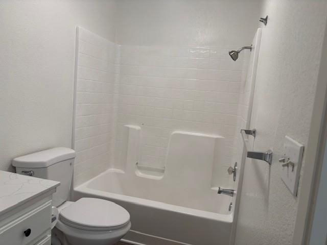 2227 Laguna Way, Los Banos, CA 93635