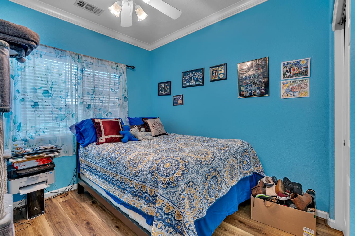 805 El Tesoro Ln, Los Banos, CA 93635