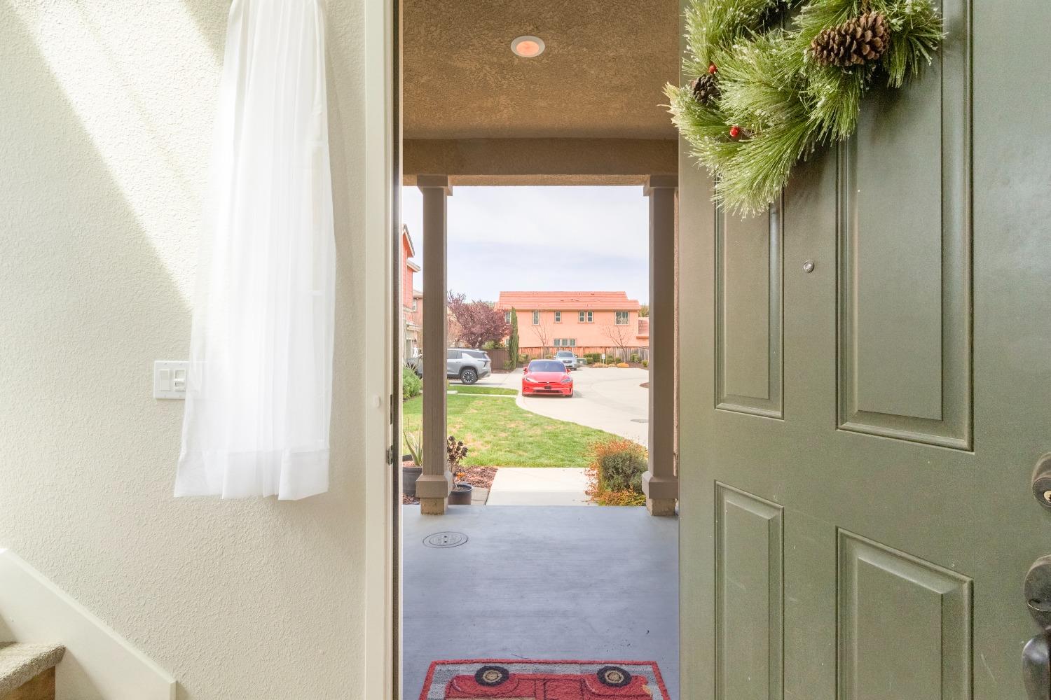 9419 Vintner Cir, Patterson, CA 95363