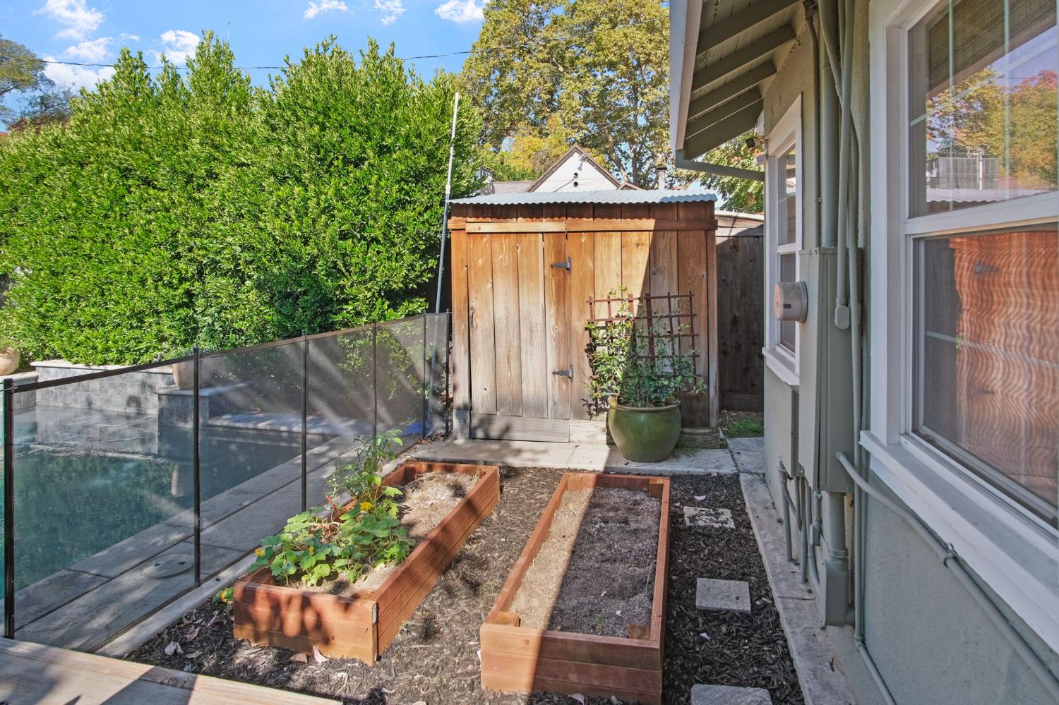 525 Semple St, Modesto, CA 95354