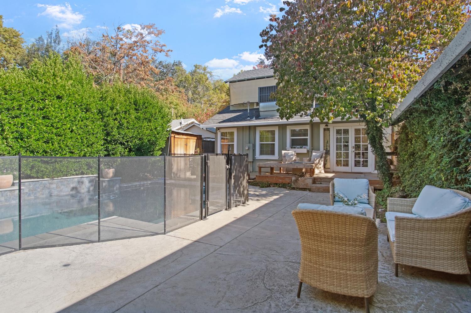 525 Semple St, Modesto, CA 95354