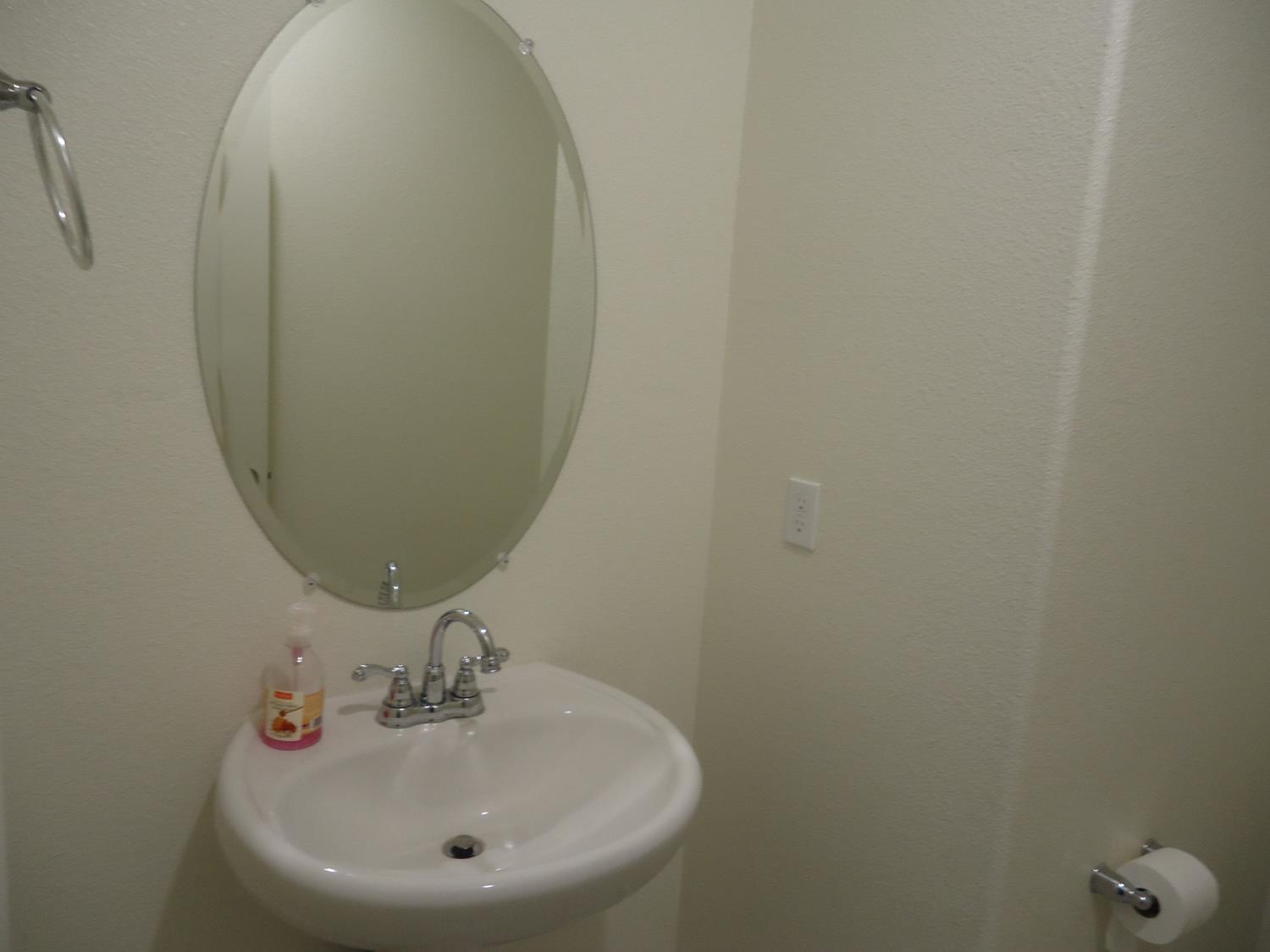 4254 Berryesa Ave, Merced, CA 95348