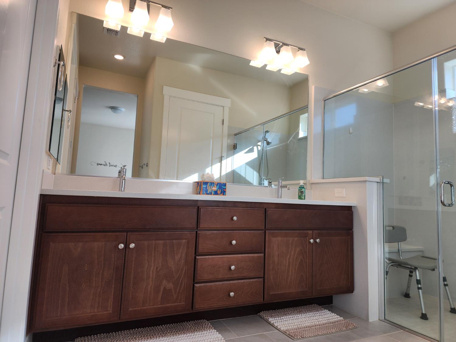 1267 Laurel Dr, Manteca, CA 95336