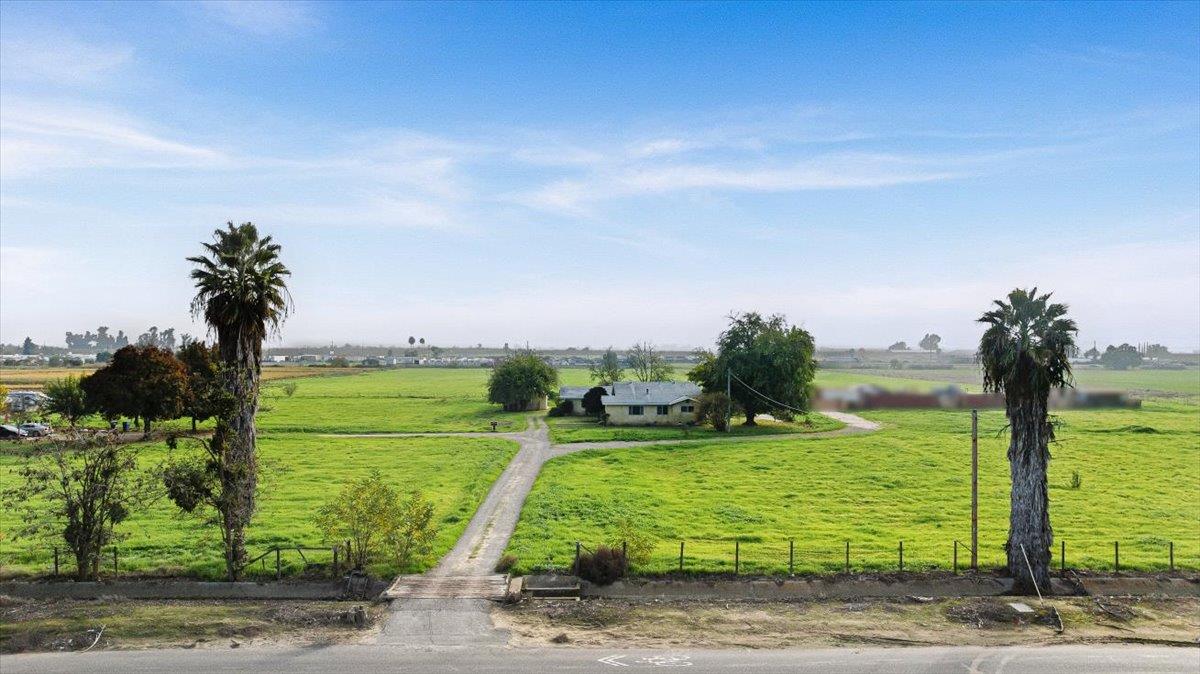 2679 Lobo Ave, Merced, CA 95348