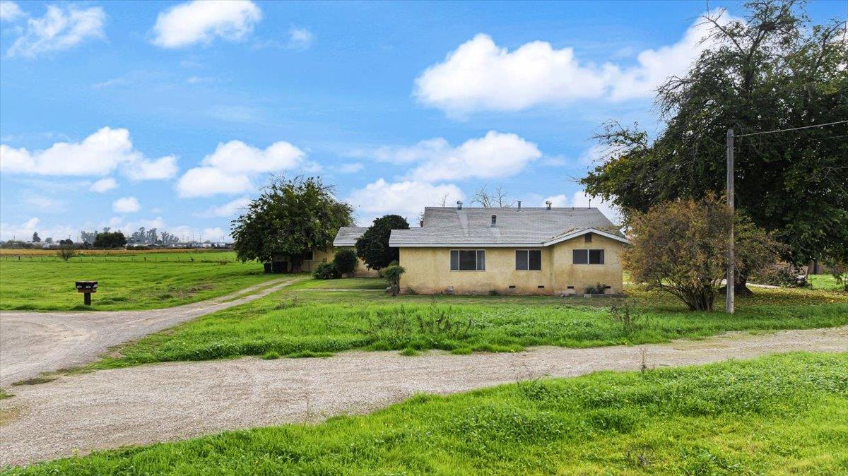 2679 Lobo Ave, Merced, CA 95348