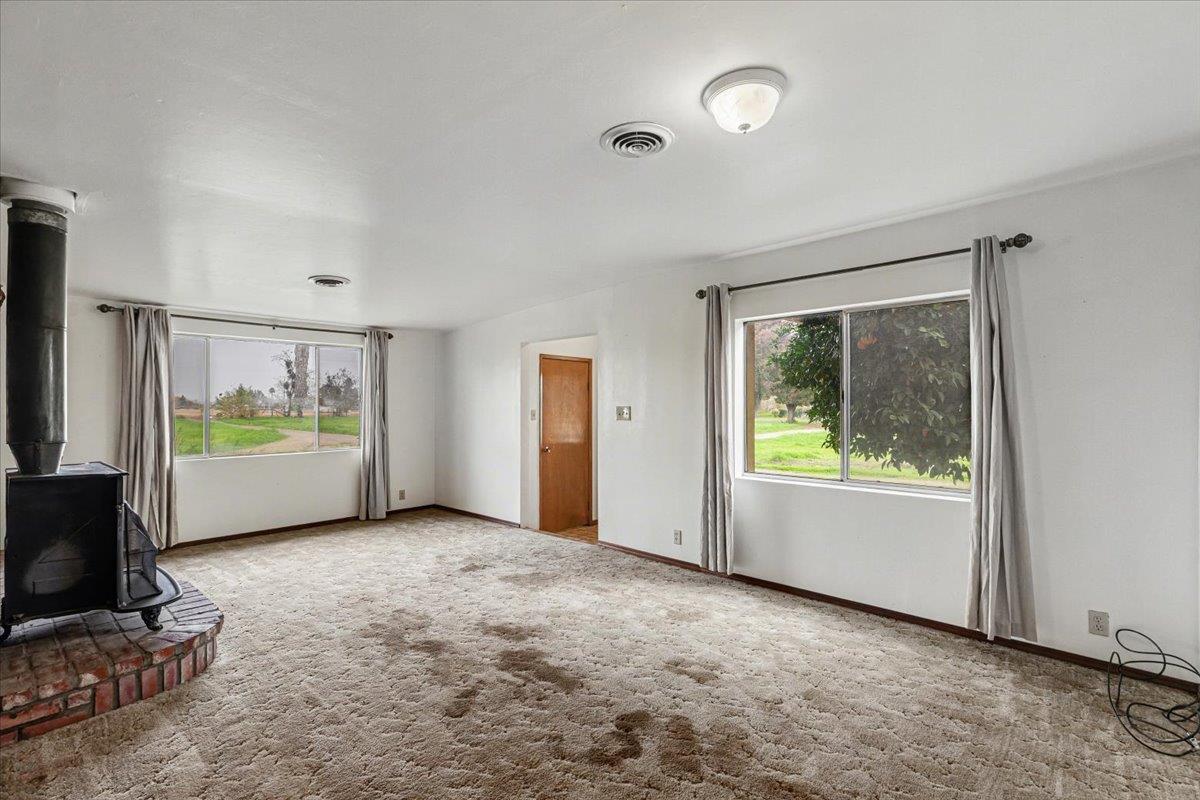 2679 Lobo Ave, Merced, CA 95348