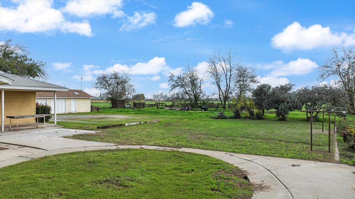 2679 Lobo Ave, Merced, CA 95348