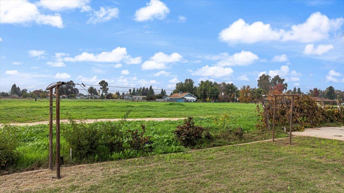 2679 Lobo Ave, Merced, CA 95348