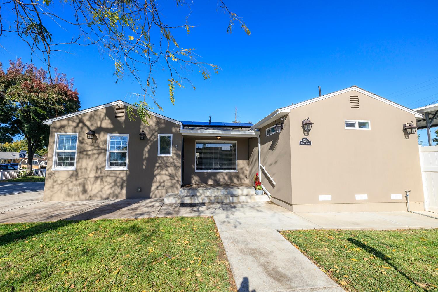 1705 Miller Ave, Modesto, CA 95354