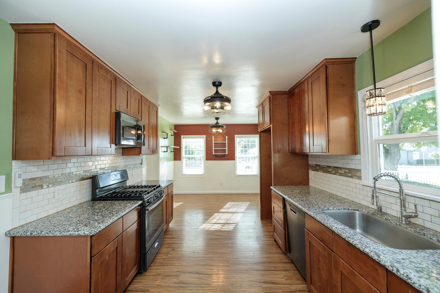 1705 Miller Ave, Modesto, CA 95354