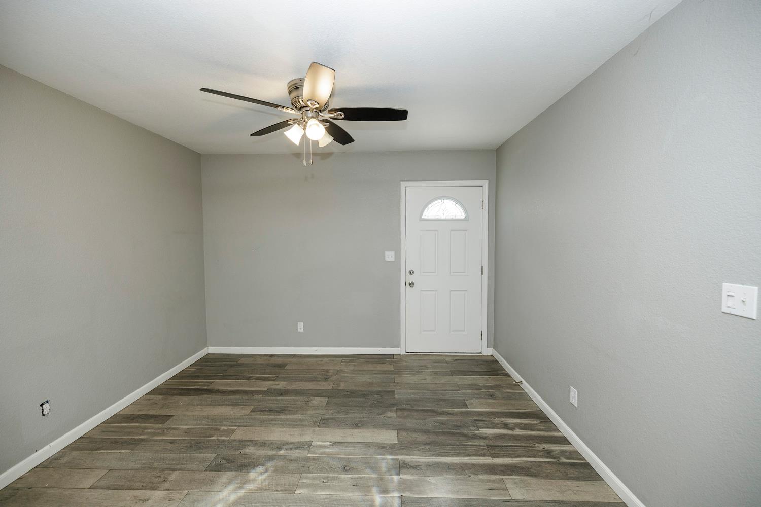 1705 Miller Ave, Modesto, CA 95354