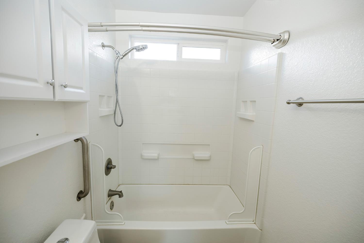 1705 Miller Ave, Modesto, CA 95354