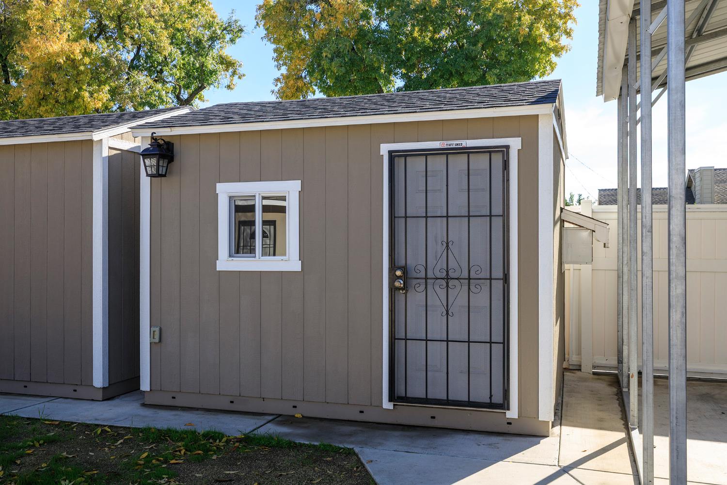 1705 Miller Ave, Modesto, CA 95354