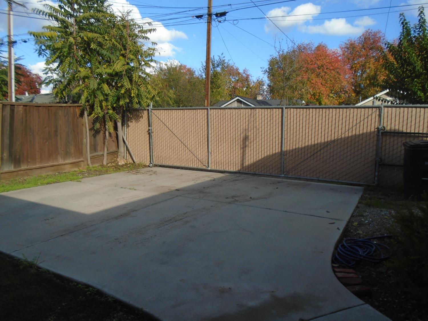 322 Johnson St, Modesto, CA 95354