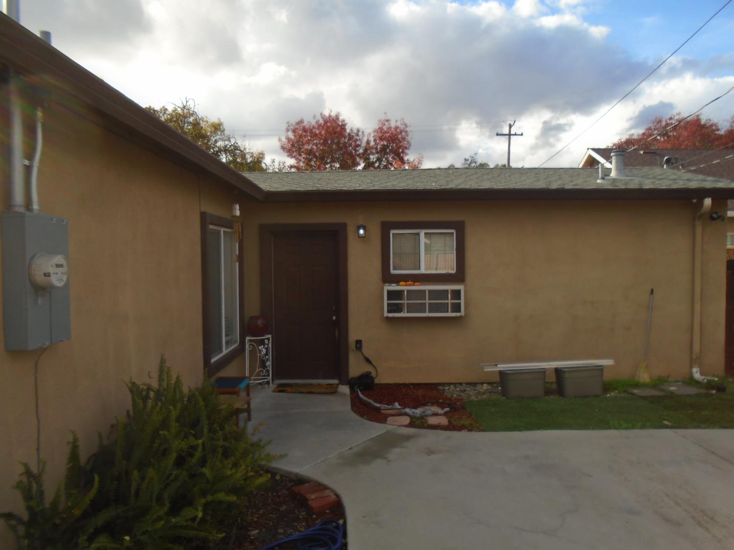322 Johnson St, Modesto, CA 95354