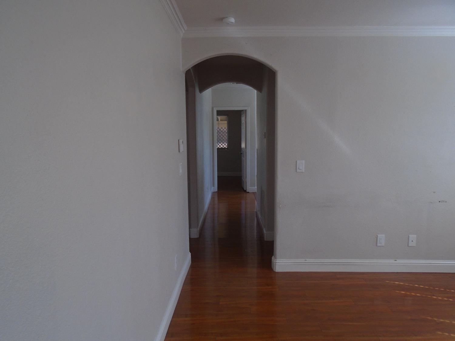 322 Johnson St, Modesto, CA 95354