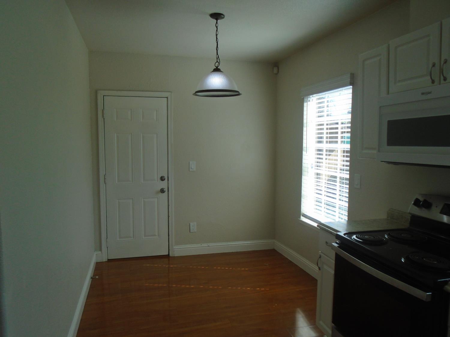 322 Johnson St, Modesto, CA 95354