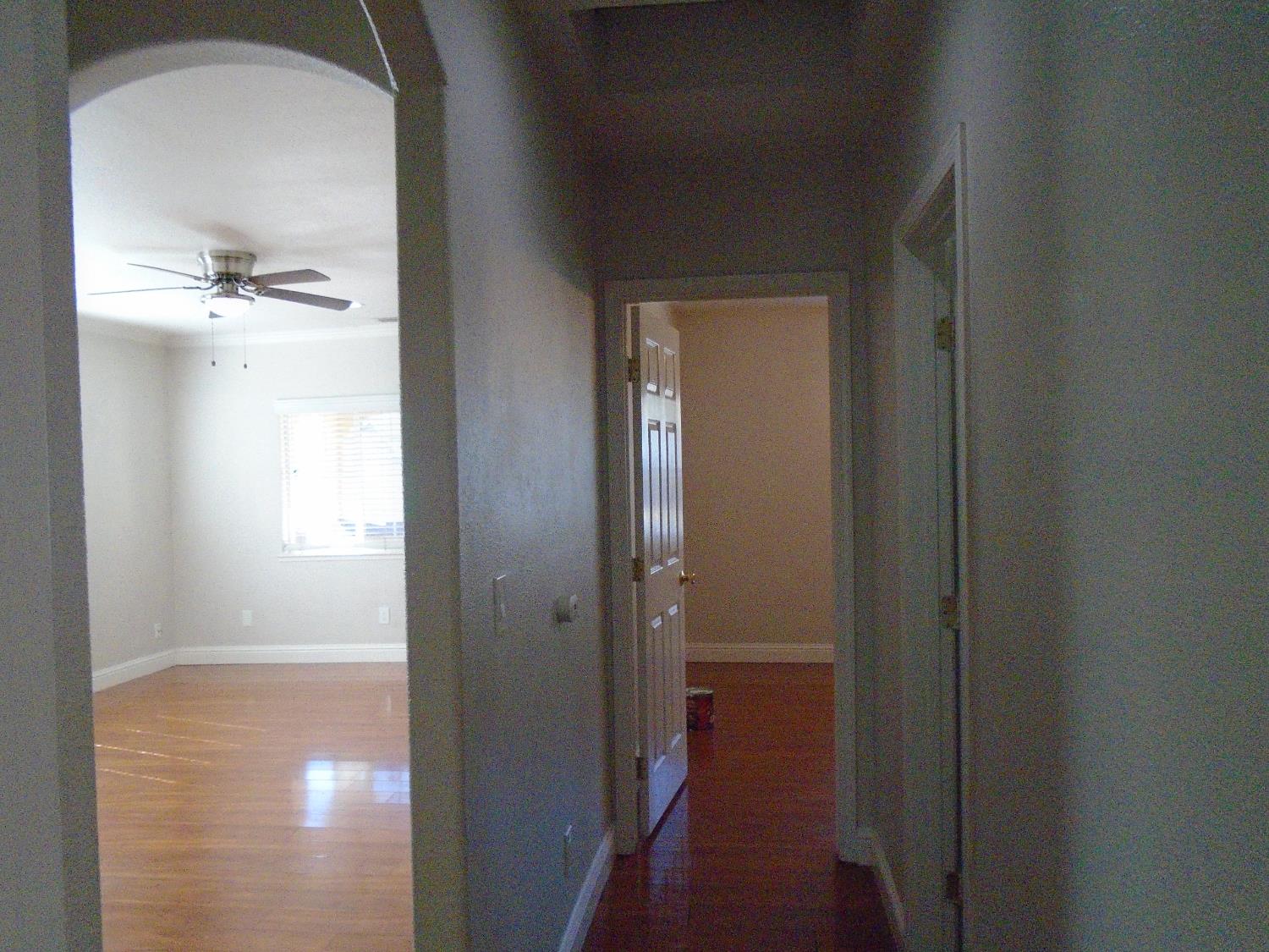 322 Johnson St, Modesto, CA 95354