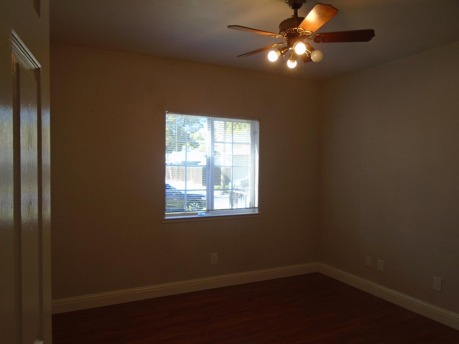 322 Johnson St, Modesto, CA 95354