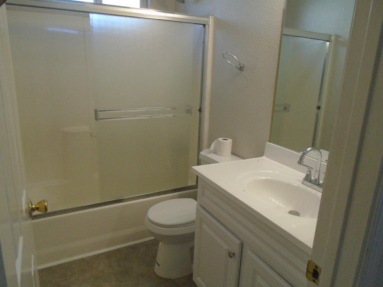 322 Johnson St, Modesto, CA 95354