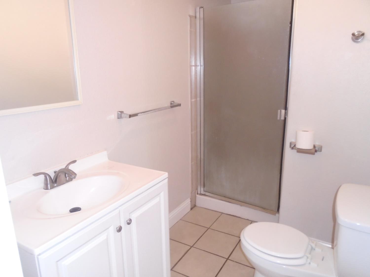 322 Johnson St, Modesto, CA 95354