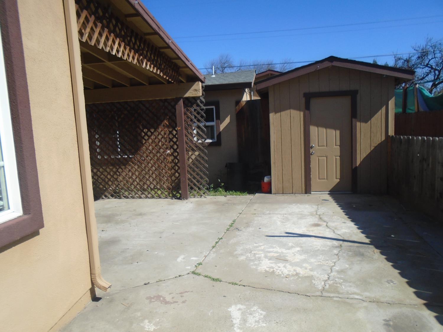 322 Johnson St, Modesto, CA 95354