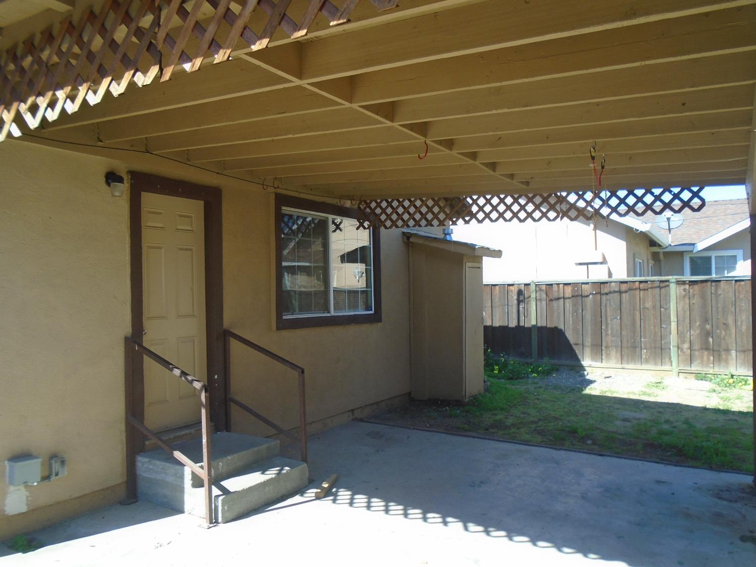 322 Johnson St, Modesto, CA 95354