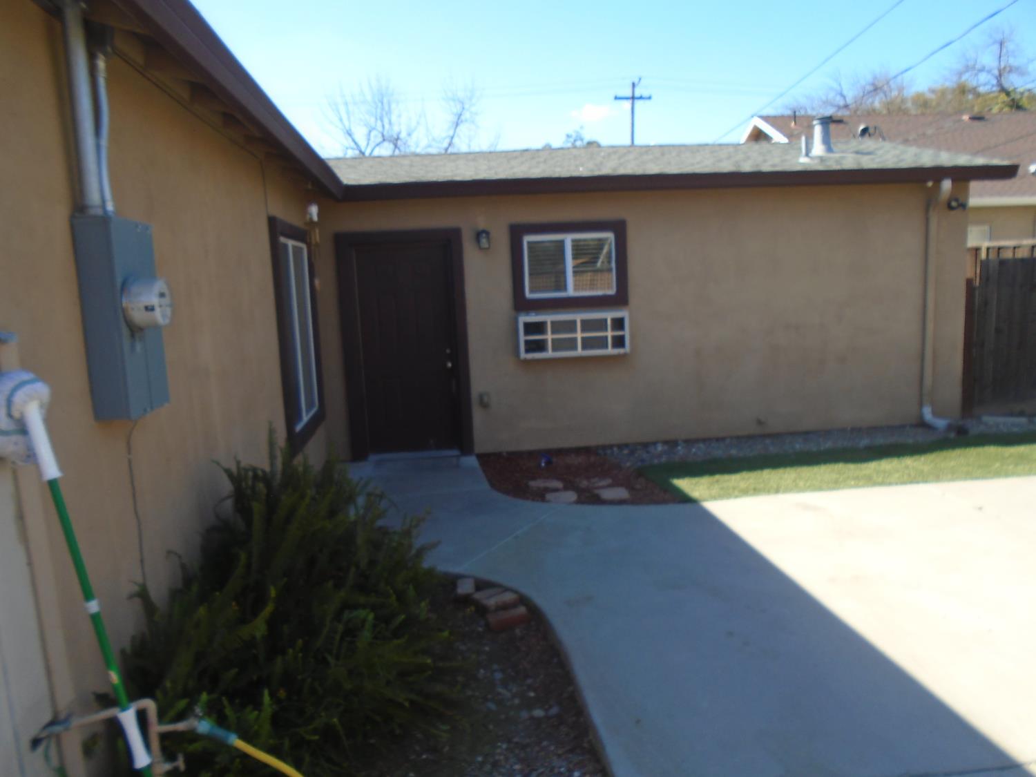 322 Johnson St, Modesto, CA 95354