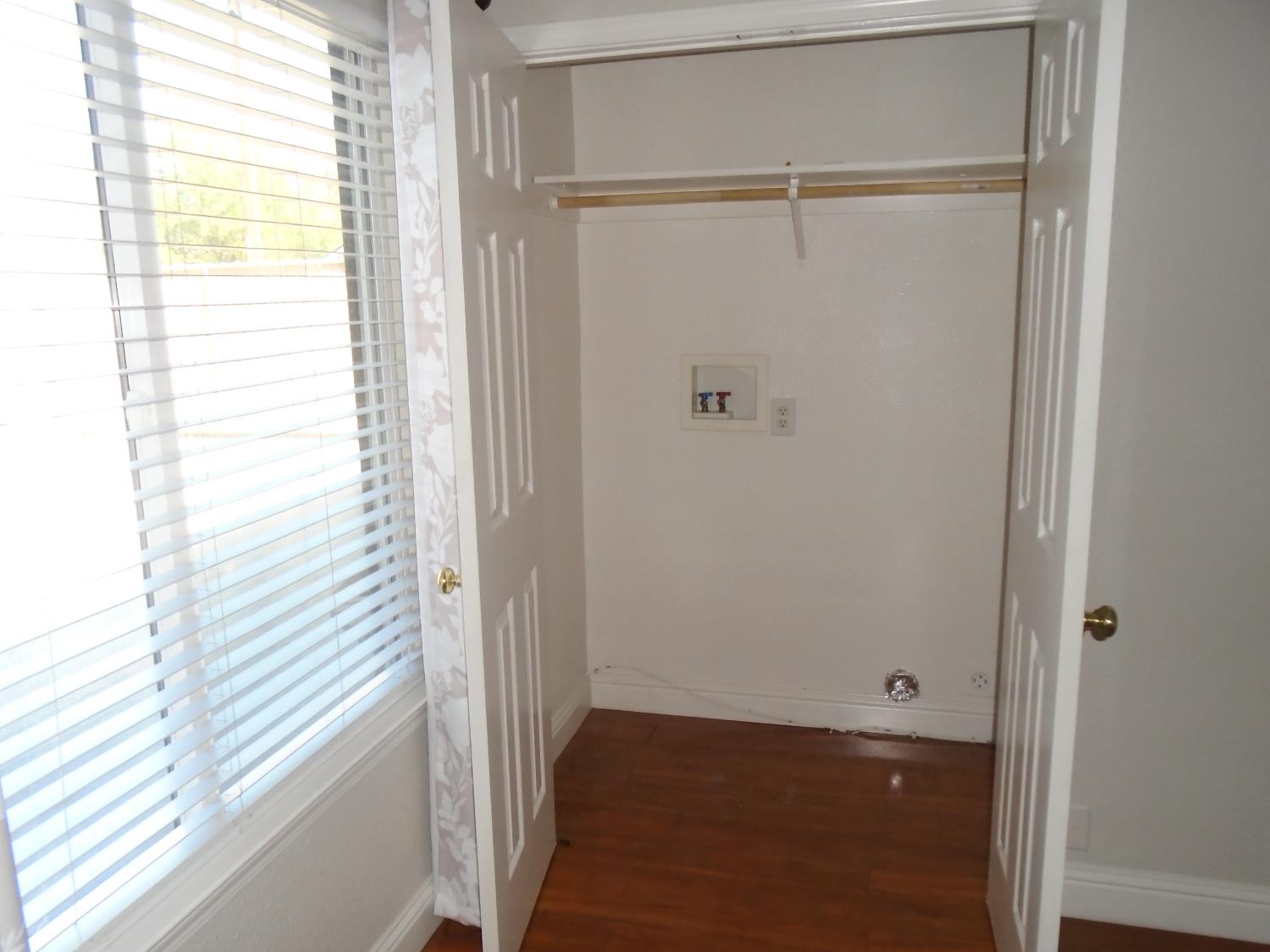 322 Johnson St, Modesto, CA 95354