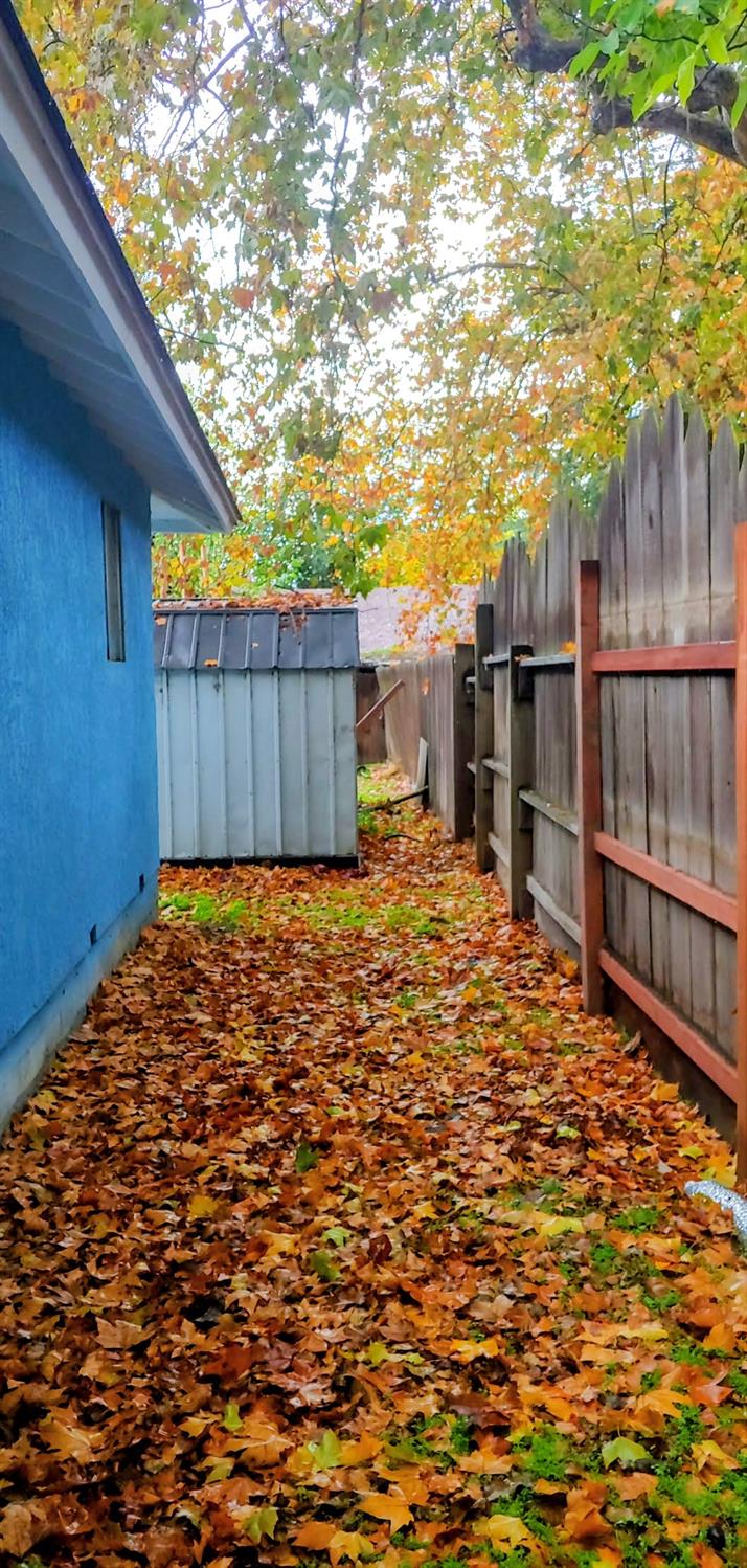 15695 El Capitan Way, Delhi, CA 95315