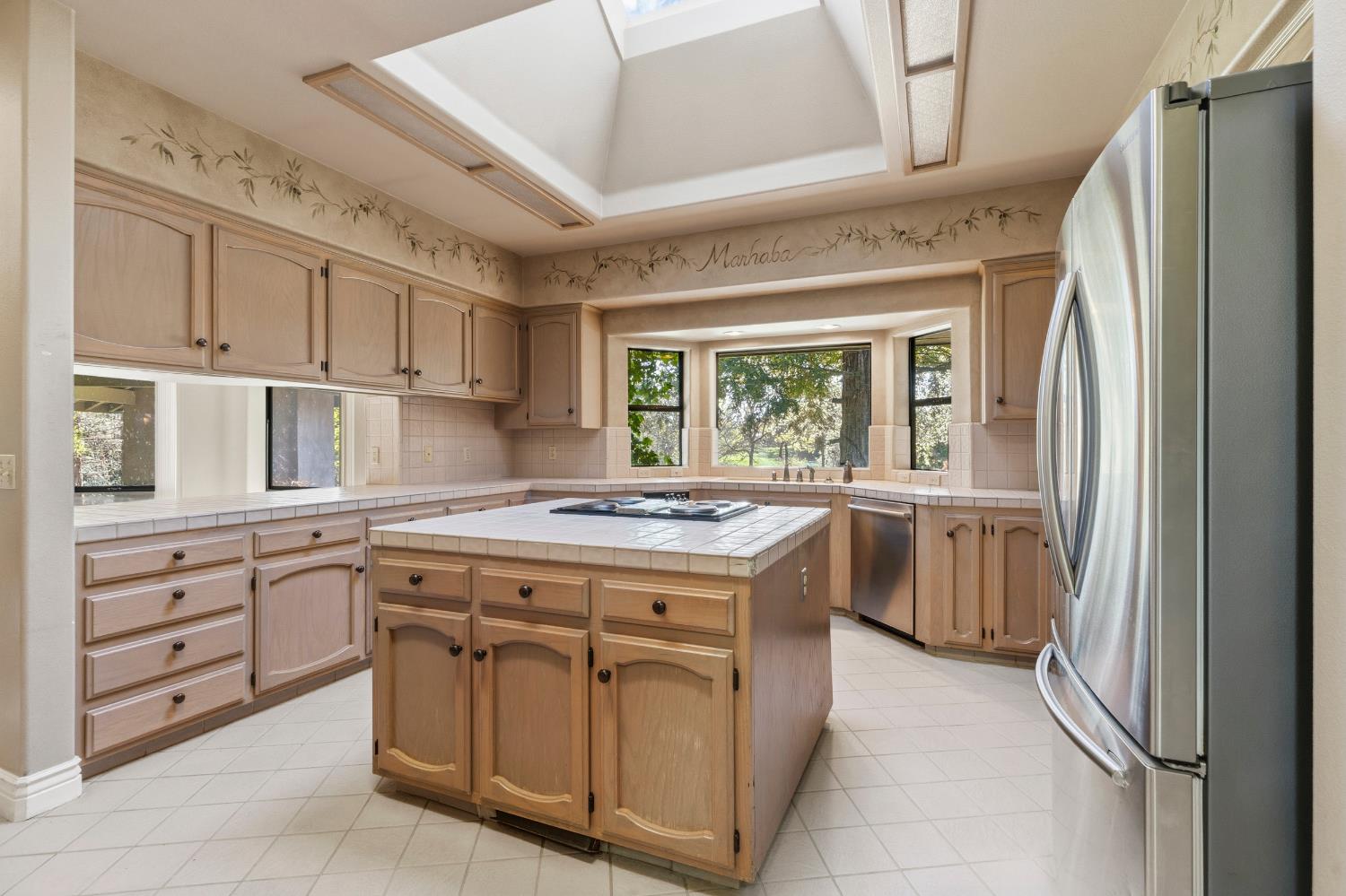 8519 Oak Creek Ct, Oakdale, CA 95361