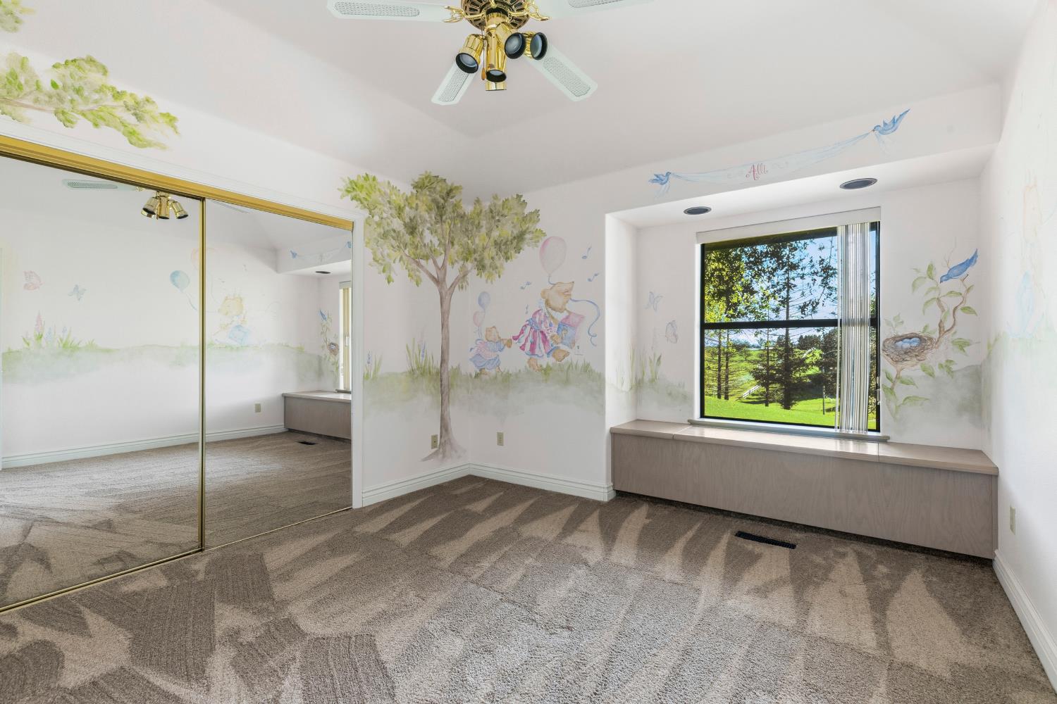 8519 Oak Creek Ct, Oakdale, CA 95361