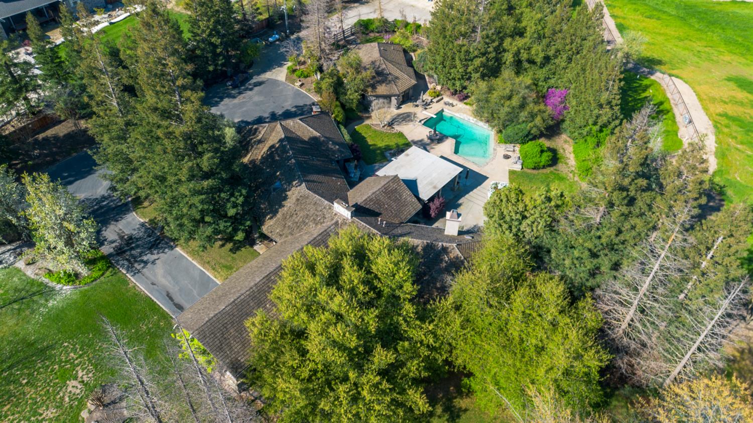 8519 Oak Creek Ct, Oakdale, CA 95361