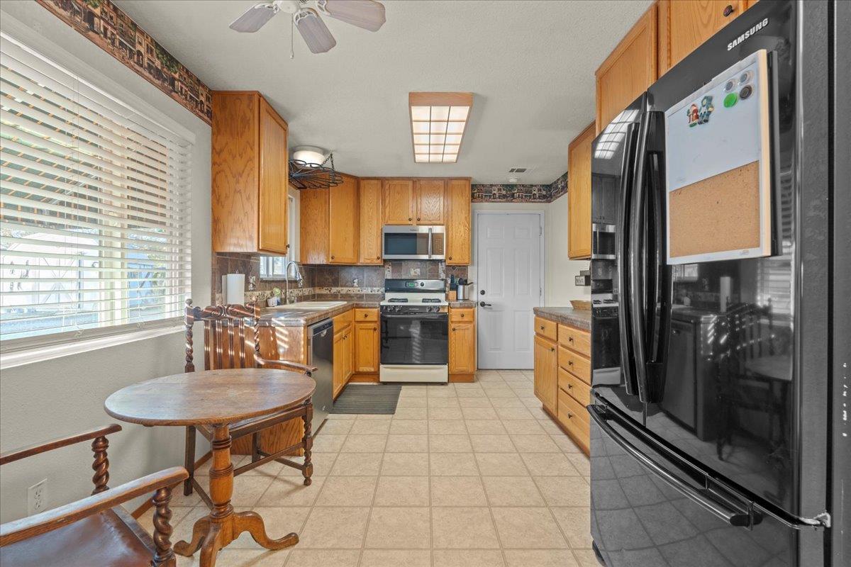 1904 Ca-132, La Grange, CA 95329