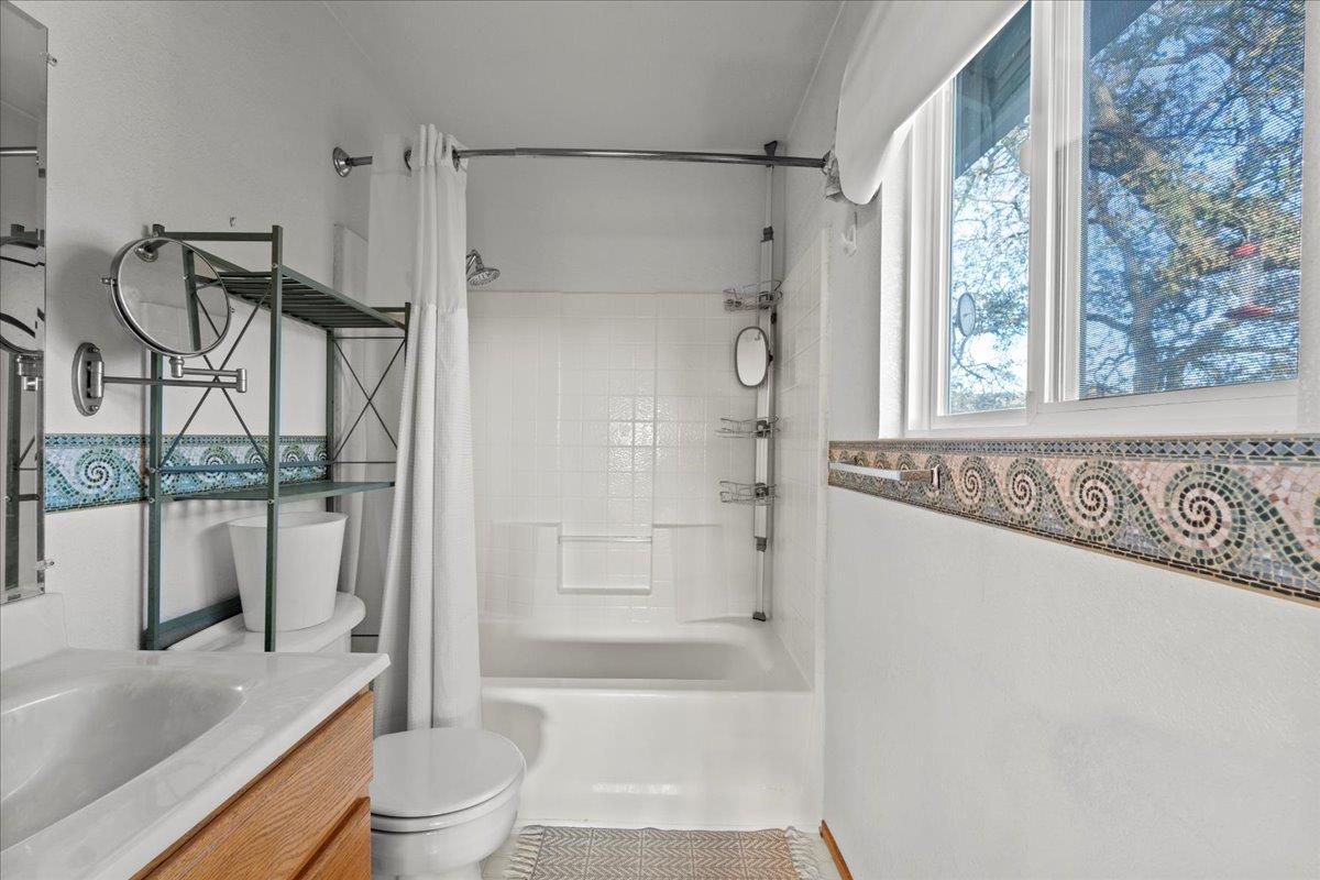 1904 Ca-132, La Grange, CA 95329