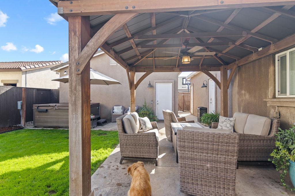 2637 Morgan St, Oakdale, CA 95361