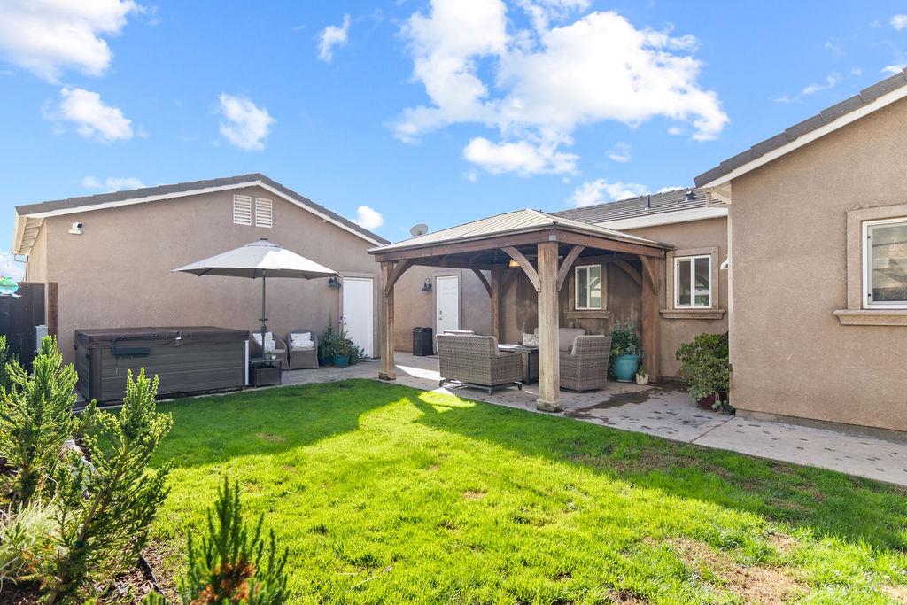 2637 Morgan St, Oakdale, CA 95361