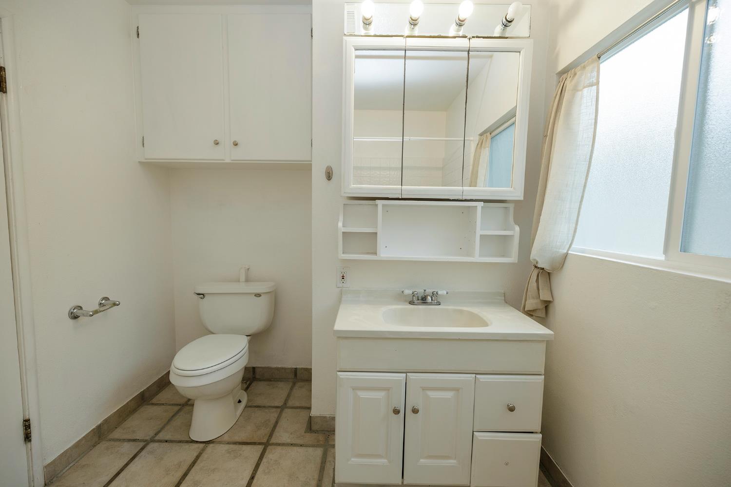 1316 Cooper Ave, Turlock, CA 95380