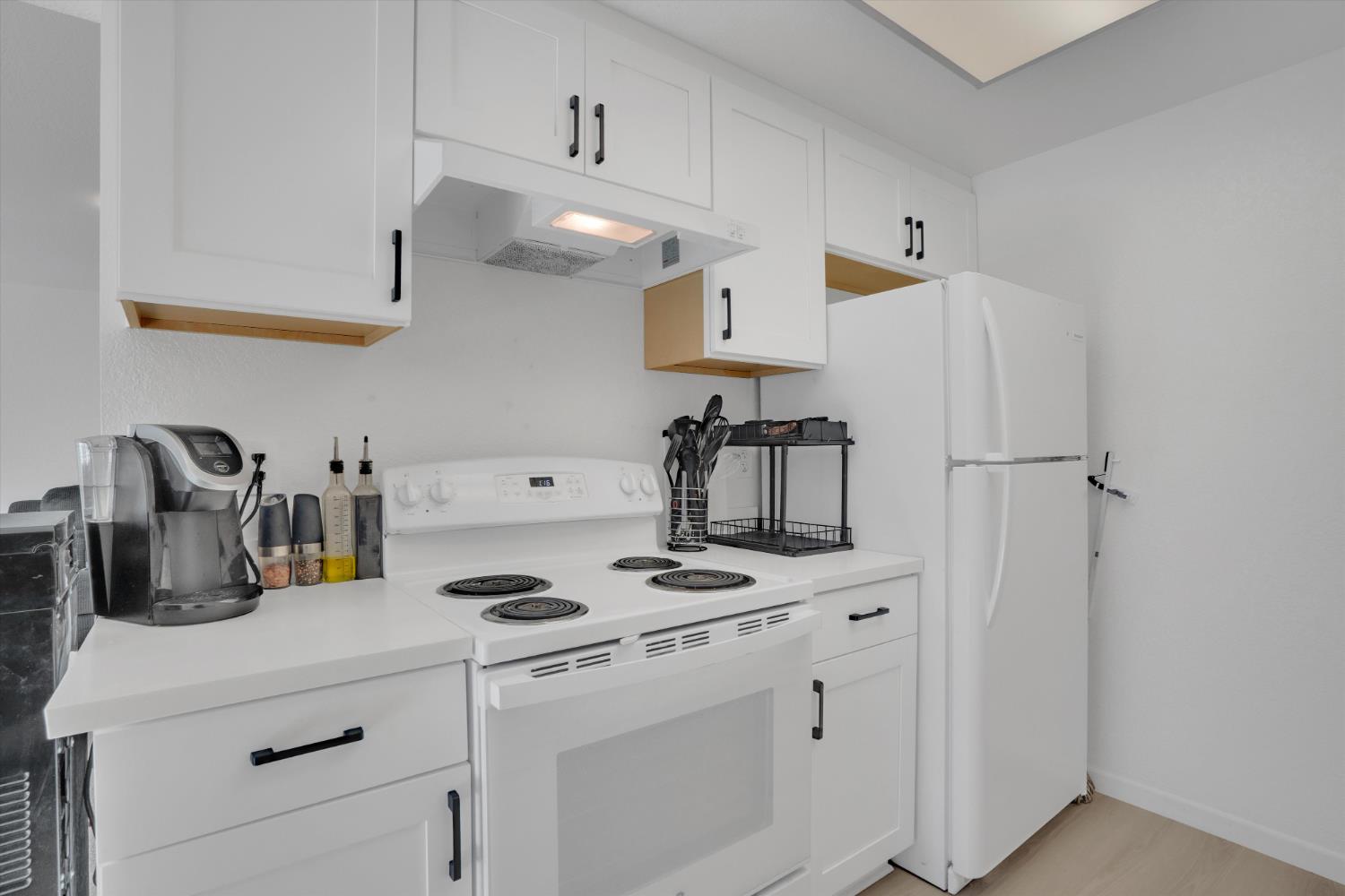 455 Cherry Ln #A, Manteca, CA 95337