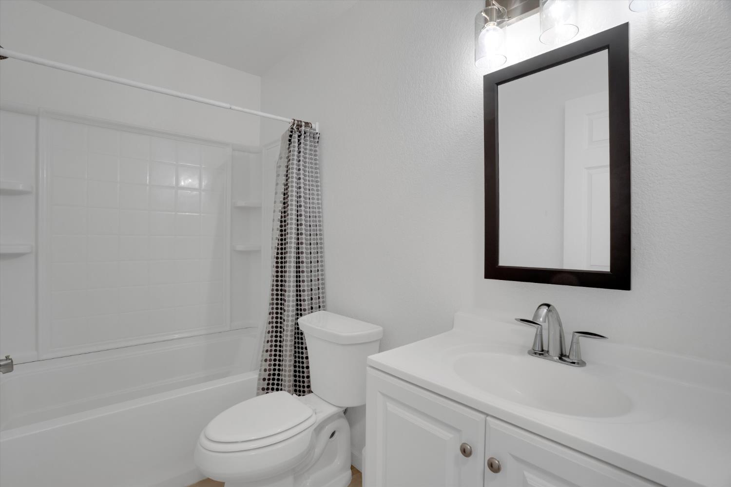 455 Cherry Ln #A, Manteca, CA 95337