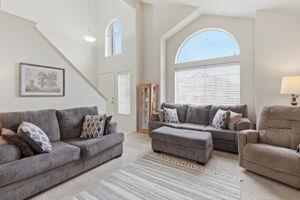 2030 Hyannis Cir, Manteca, CA 95336