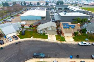 2030 Hyannis Cir, Manteca, CA 95336